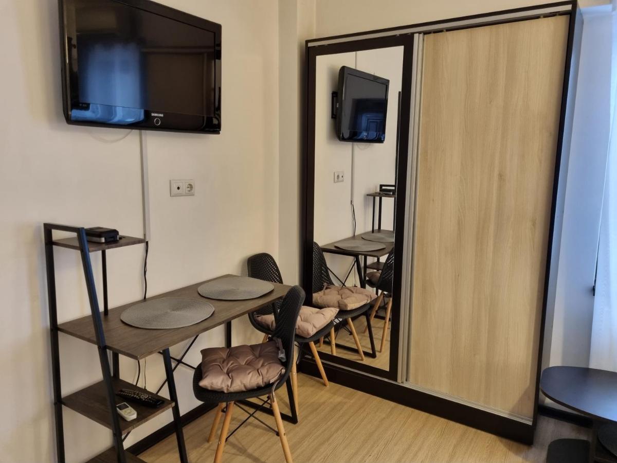 Central & Comfy, Peaceful Apt In יאשי מראה חיצוני תמונה